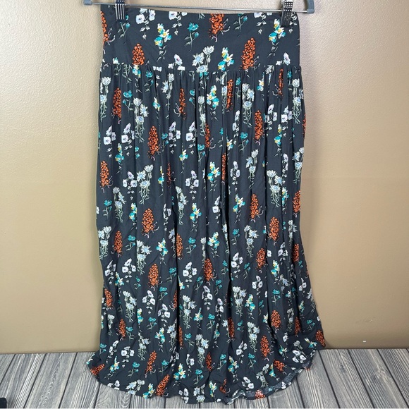 Natural Life Dark Floral Skirt Women's Large - Picture 1 of 10